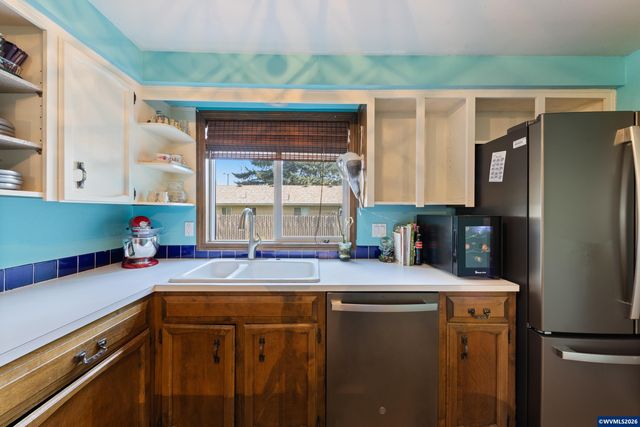 465 Flint Ridge St SE, Salem, OR 97306