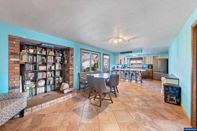 465 Flint Ridge St SE, Salem, OR 97306