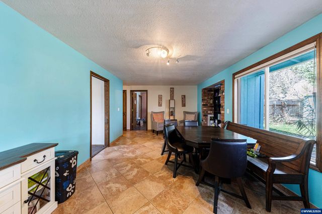 465 Flint Ridge St SE, Salem, OR 97306