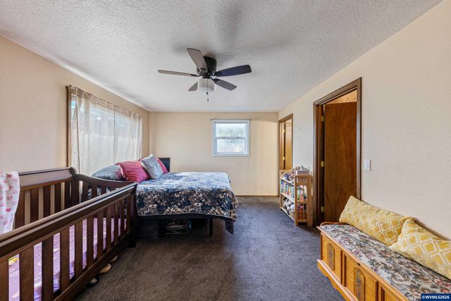 465 Flint Ridge St SE, Salem, OR 97306