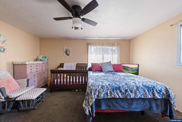 465 Flint Ridge St SE, Salem, OR 97306