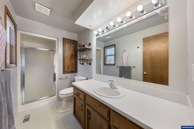 465 Flint Ridge St SE, Salem, OR 97306