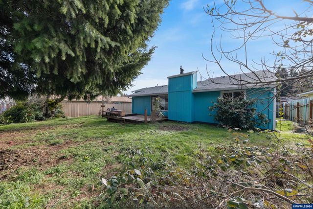 465 Flint Ridge St SE, Salem, OR 97306