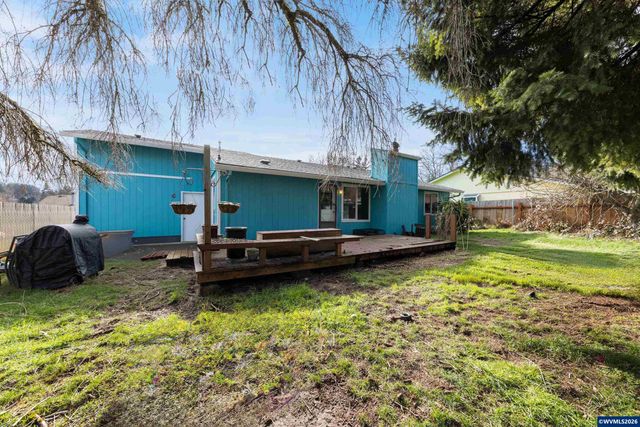 465 Flint Ridge St SE, Salem, OR 97306