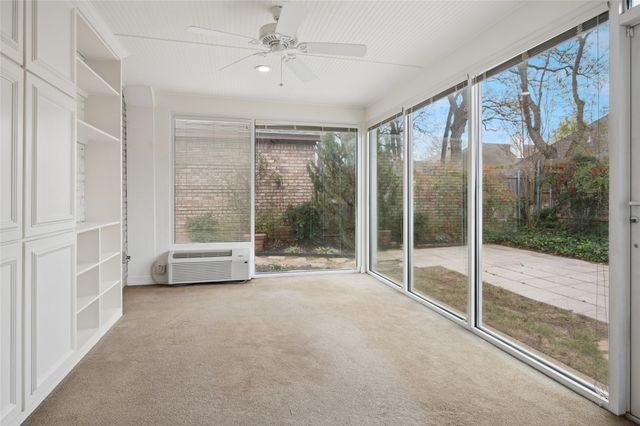 3216 Village Oak Drive, Arlington, TX 76017