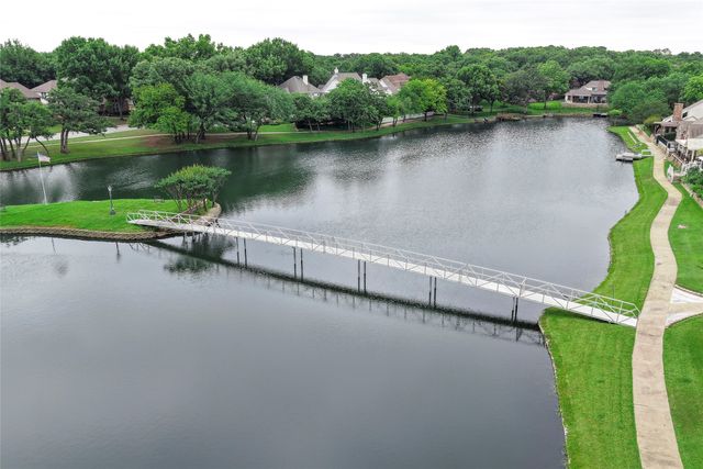 3216 Village Oak Drive, Arlington, TX 76017