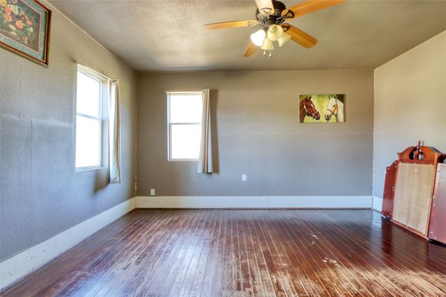 2620 State Highway 7, Chilton, TX 76632