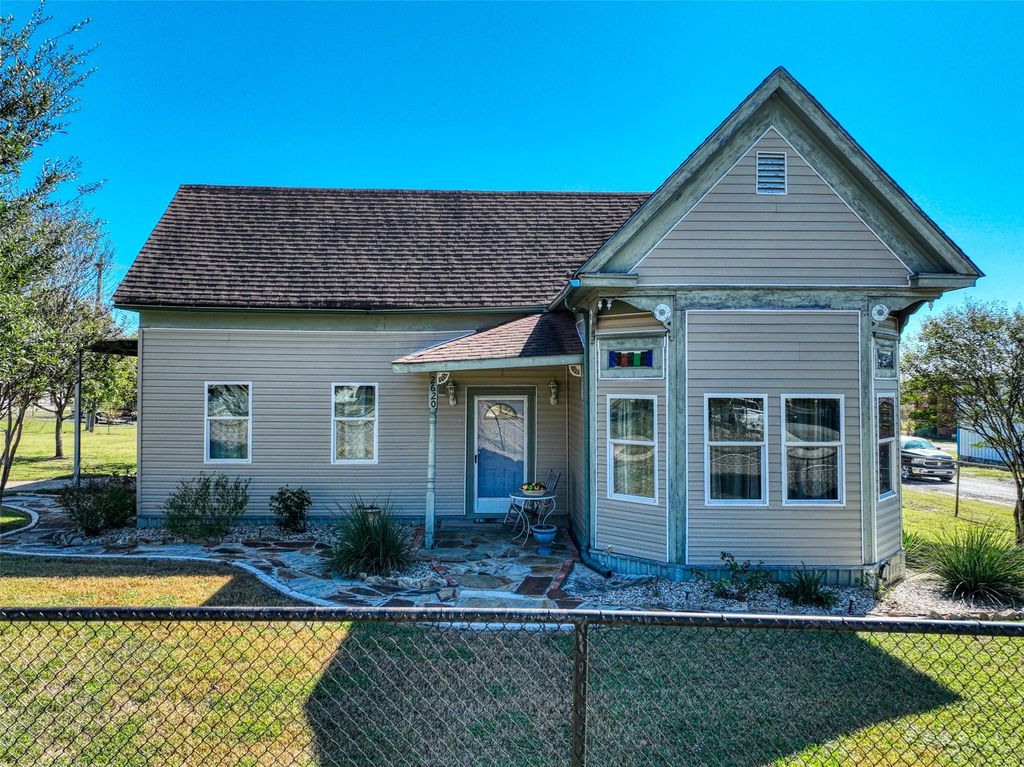 2620 State Highway 7, Chilton, TX 76632