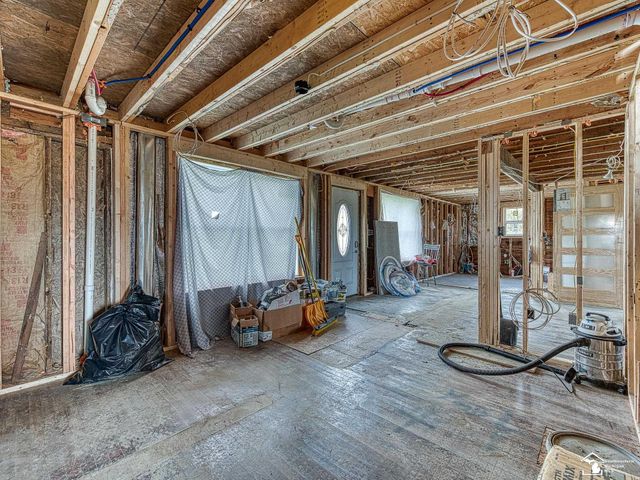 13680 Martinsville Road, Carleton, MI 48117