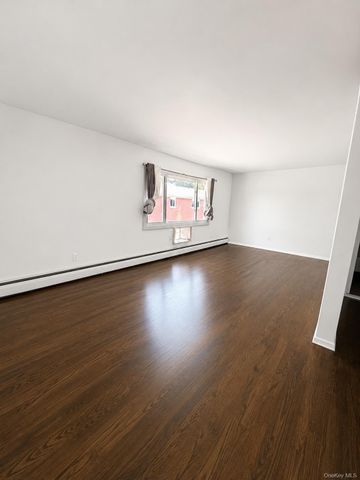 639 Wellwood Avenue A3, Lindenhurst, NY 11757