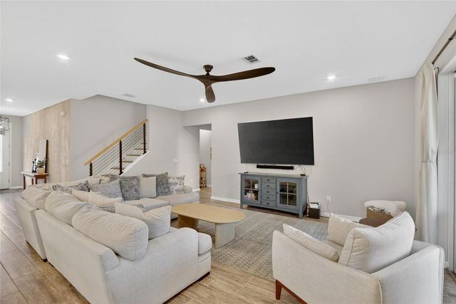 10824 WHITLAND GROVE DRIVE, Riverview, FL 33578