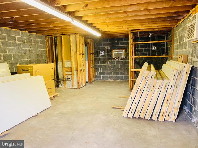 1504 PRINCESS ANNE ST, Fredericksburg, VA 22401