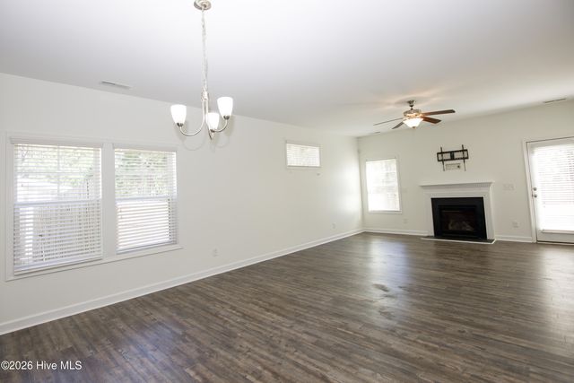 3025 Dana Lane, Aberdeen, NC 28315