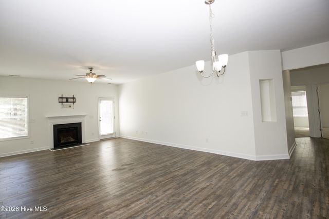 3025 Dana Lane, Aberdeen, NC 28315