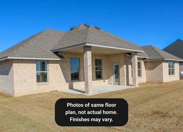 4900 Vine Cliff Road, Mustang, OK 73064