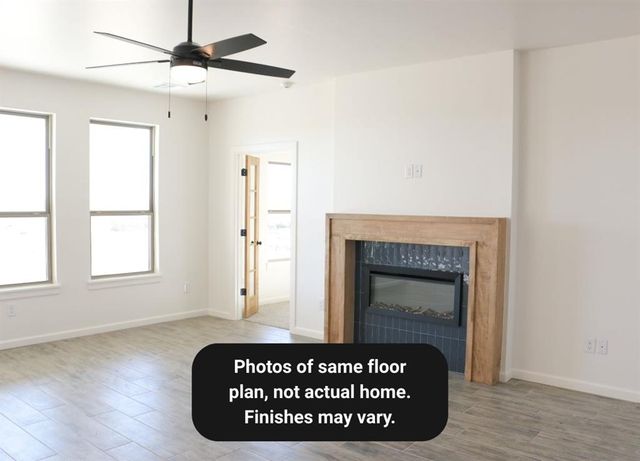 4900 Vine Cliff Road, Mustang, OK 73064