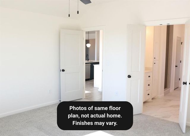 4900 Vine Cliff Road, Mustang, OK 73064