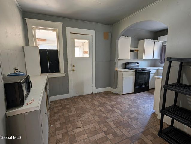 67 Montgomery Street, Gloversville, NY 12078