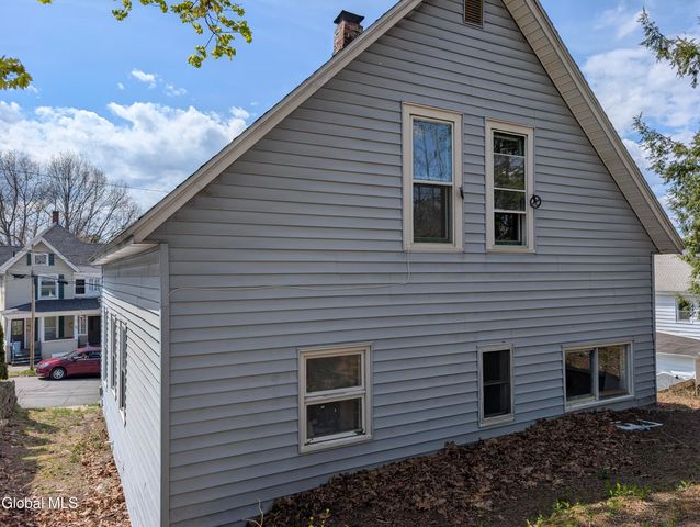 67 Montgomery Street, Gloversville, NY 12078