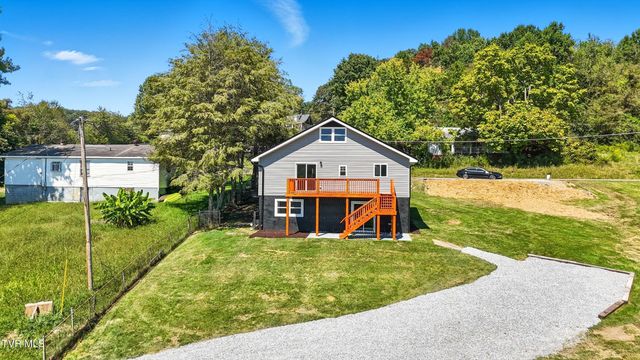 1116 Skelton Bluff Road, Kingsport, TN 37660