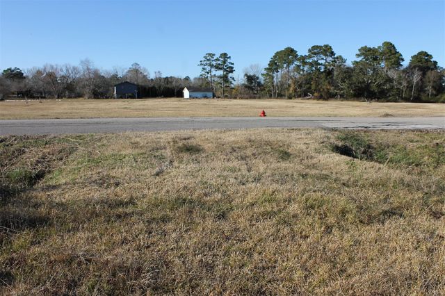 8531 Avenue H, Liverpool, TX 77577