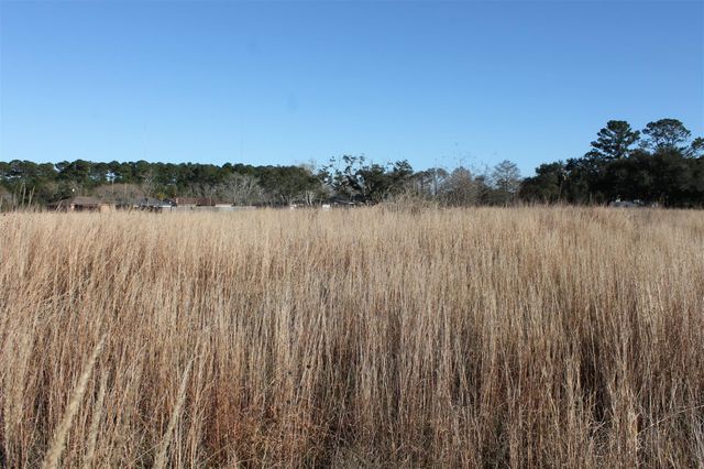 8531 Avenue H, Liverpool, TX 77577