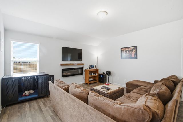 417 Jameson Street, Springtown, TX 76082