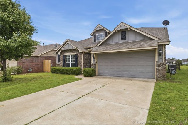 14506 E 111th Place N, Owasso, OK 74055