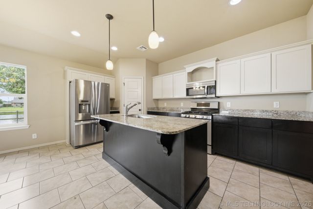 14506 E 111th Place N, Owasso, OK 74055