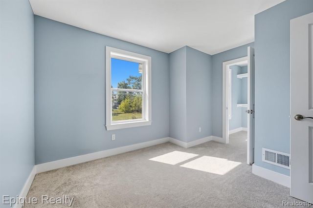 345 Second Ave, Pontiac, MI 48340