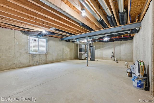 345 Second Ave, Pontiac, MI 48340