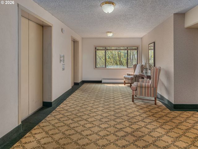 2021 Sw MAIN St 48, Portland, OR 97205