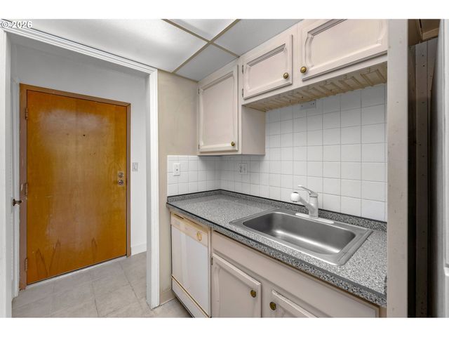2021 Sw MAIN St 48, Portland, OR 97205