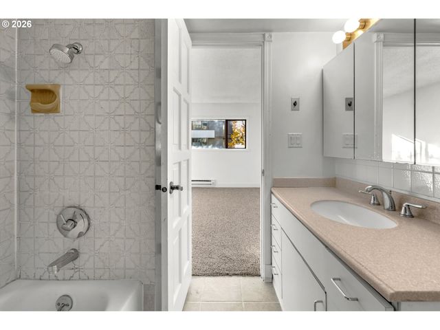 2021 Sw MAIN St 48, Portland, OR 97205
