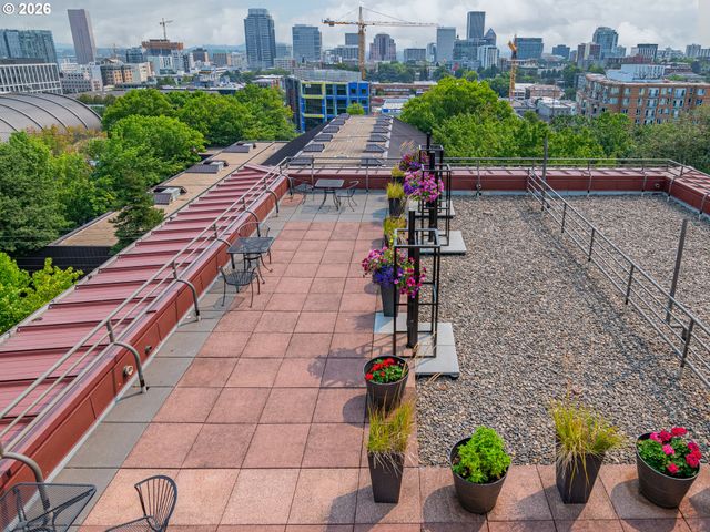 2021 Sw MAIN St 48, Portland, OR 97205