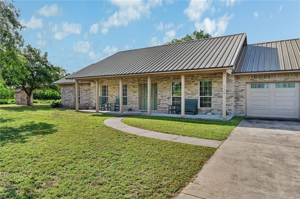 118 Agape Dr, Woodsboro, TX 78393 — photo 3