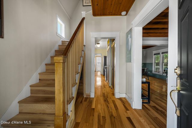 1402 W Lake ST W, Sandpoint, ID 83864