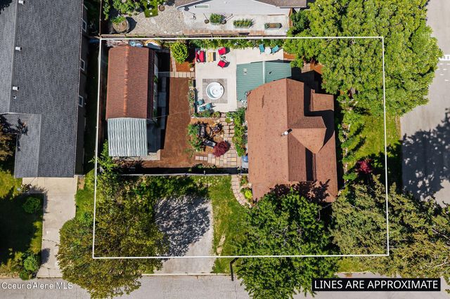 1402 W Lake ST W, Sandpoint, ID 83864