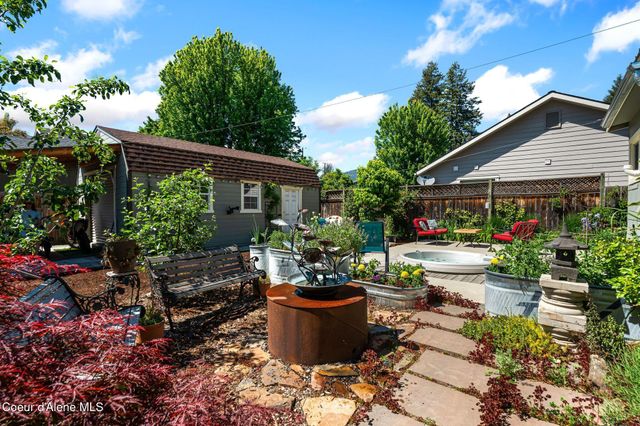 1402 W Lake ST W, Sandpoint, ID 83864