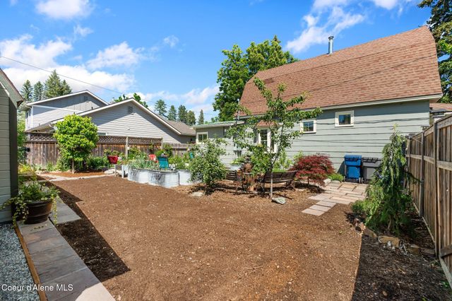 1402 W Lake ST W, Sandpoint, ID 83864