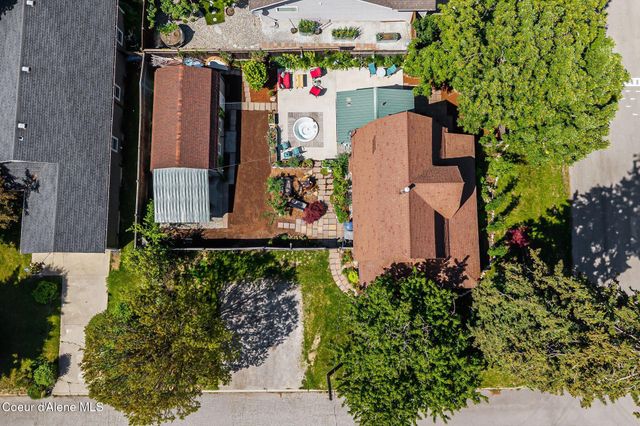 1402 W Lake ST W, Sandpoint, ID 83864