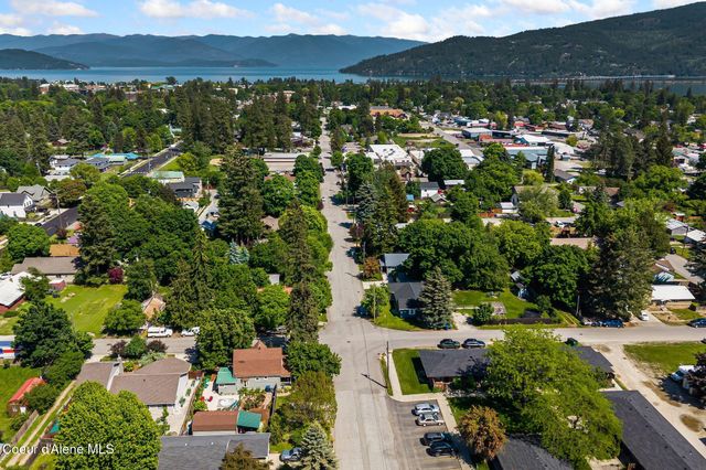 1402 W Lake ST W, Sandpoint, ID 83864