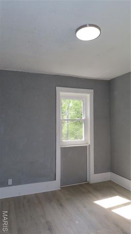 3018 N Vandeventer Avenue, St Louis, MO 63107