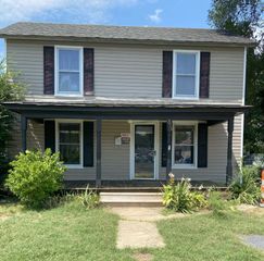 373 S MAGNOLIA AVE, Waynesboro, VA 22980