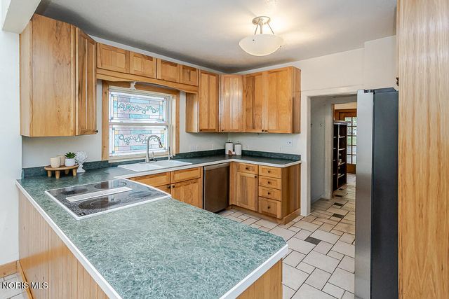 2670 Brookford Drive, Toledo, OH 43614