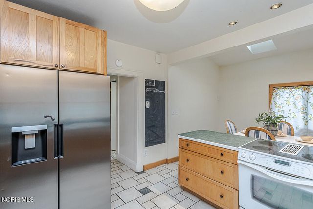 2670 Brookford Drive, Toledo, OH 43614