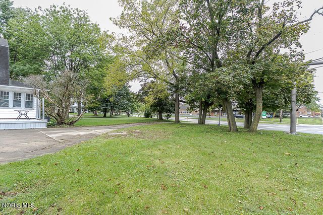2670 Brookford Drive, Toledo, OH 43614