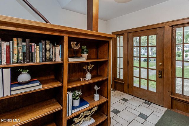 2670 Brookford Drive, Toledo, OH 43614