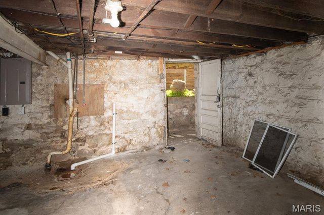 204 Bellerive Boulevard, St Louis, MO 63111