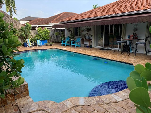 7971 NW 186th Ter, Hialeah, FL 33015